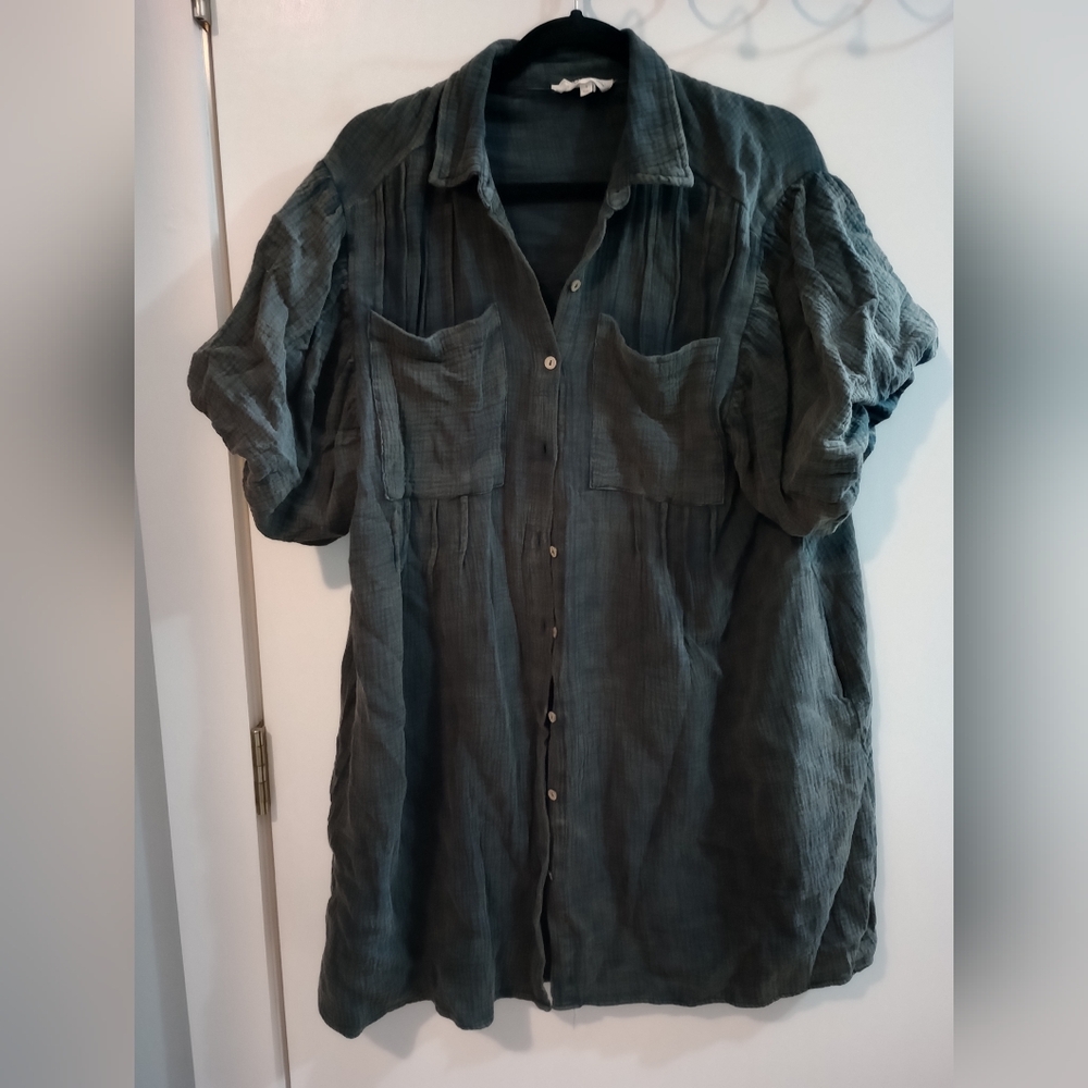 Black tunic length blouse.